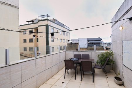 Apartamento à venda com 160m², 4 quartos e 2 vagas Apartamento à venda com 160m², 4 quartos e 2 vagasCobertura