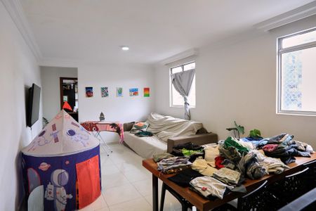 Apartamento à venda com 160m², 4 quartos e 2 vagas Apartamento à venda com 160m², 4 quartos e 2 vagasSala de TV