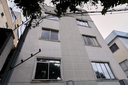 Apartamento à venda com 160m², 4 quartos e 2 vagas Apartamento à venda com 160m², 4 quartos e 2 vagasFachada