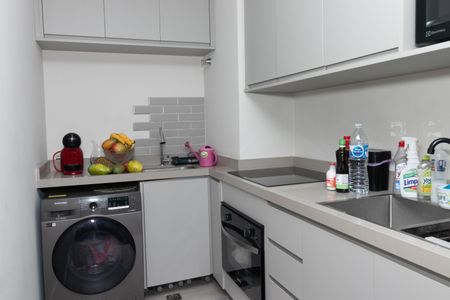 Apartamento à venda com 37m², 2 quartos e sem vagaCozinha e Área de Serviço
