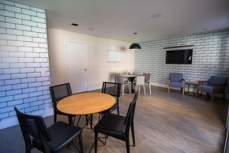 Apartamento à venda com 37m², 2 quartos e sem vagaÁrea comum - Home Office