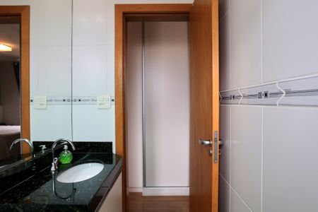 Apartamento à venda com 79m², 3 quartos e 2 vagas Apartamento à venda com 79m², 3 quartos e 2 vagasBanheiro da Suíte