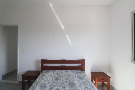 Suíte de apartamento para alugar com 2 quartos, 138m² em Jardim Mar E Ceu, Guarujá