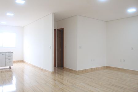 Sala de casa para alugar com 2 quartos, 80m² em Vila Palmares, São Caetano do Sul