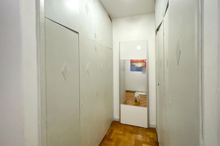 Apartamento à venda com 195m², 3 quartos e 1 vagaRouparia