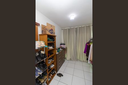 Casa para alugar com 300m², 4 quartos e 1 vaga Casa para alugar com 300m², 4 quartos e 1 vagaQuarto 2 - Closet