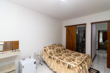 Casa para alugar com 300m², 4 quartos e 1 vaga Casa para alugar com 300m², 4 quartos e 1 vagaSuíte