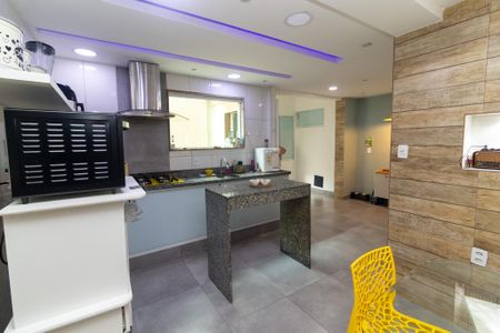 Casa para alugar com 300m², 4 quartos e 1 vaga Casa para alugar com 300m², 4 quartos e 1 vagaCozinha