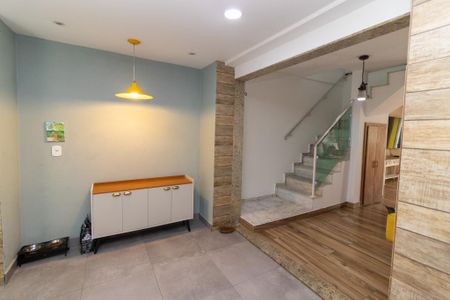 Casa para alugar com 300m², 4 quartos e 1 vaga Casa para alugar com 300m², 4 quartos e 1 vagaCopa