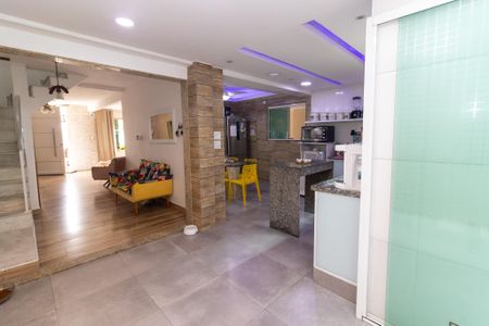 Casa para alugar com 300m², 4 quartos e 1 vaga Casa para alugar com 300m², 4 quartos e 1 vagaCopa