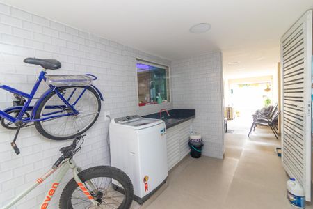 Casa para alugar com 300m², 4 quartos e 1 vaga Casa para alugar com 300m², 4 quartos e 1 vagaÁrea de Serviço 1