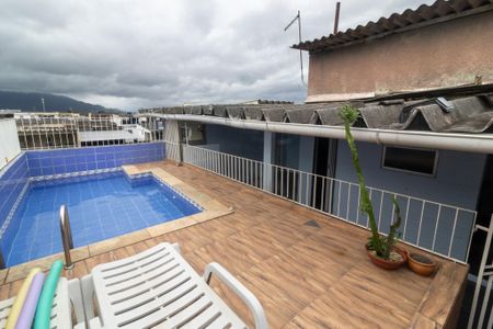 Casa para alugar com 300m², 4 quartos e 1 vaga Casa para alugar com 300m², 4 quartos e 1 vagaTerraço - Piscina