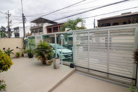 Casa para alugar com 300m², 4 quartos e 1 vaga Casa para alugar com 300m², 4 quartos e 1 vagaEntrada