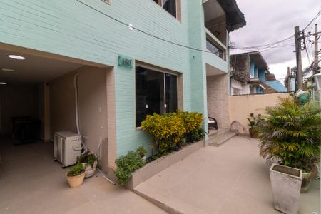 Casa para alugar com 300m², 4 quartos e 1 vaga Casa para alugar com 300m², 4 quartos e 1 vagaEntrada
