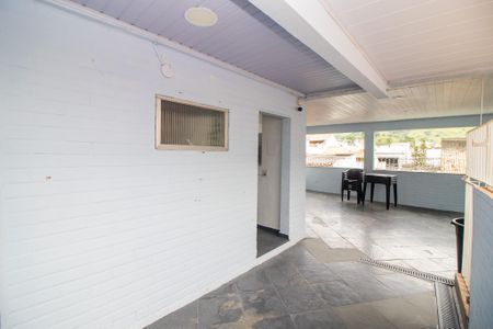 Casa para alugar com 300m², 4 quartos e 1 vaga Casa para alugar com 300m², 4 quartos e 1 vagaTerraço