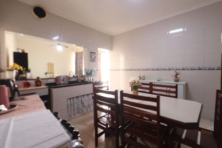 Casa à venda com 280m², 4 quartos e 4 vagasCozinha - Casa 2