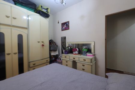 Casa à venda com 280m², 4 quartos e 4 vagasQuarto 1 - Casa 2