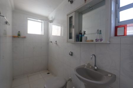 Casa à venda com 280m², 4 quartos e 4 vagasBanheiro - Casa 1
