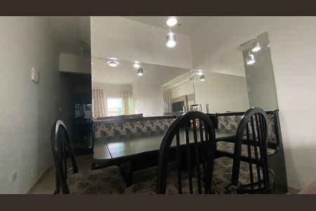 Casa à venda com 111m², 3 quartos e 2 vagas Casa à venda com 111m², 3 quartos e 2 vagasSala