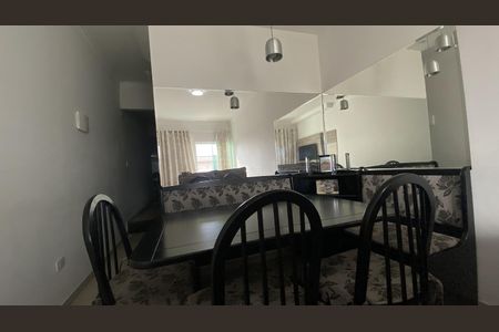 Casa à venda com 111m², 3 quartos e 2 vagas Casa à venda com 111m², 3 quartos e 2 vagasSala