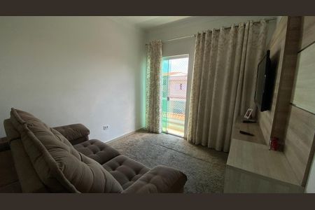 Sala de casa à venda com 3 quartos, 111m² em Vila Carmosina, São Paulo