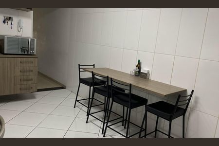 Casa à venda com 111m², 3 quartos e 2 vagas Casa à venda com 111m², 3 quartos e 2 vagasCozinha