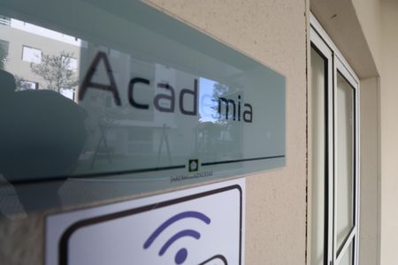 Apartamento para alugar com 70m², 2 quartos e 1 vagaAcademia