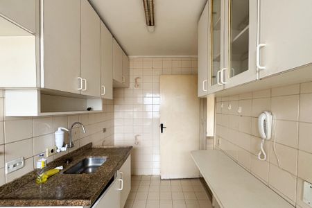Apartamento para alugar com 76m², 2 quartos e 1 vaga Apartamento para alugar com 76m², 2 quartos e 1 vagaCozinha
