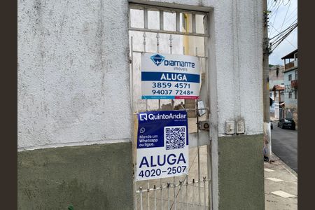 Casa para alugar com 50m², 1 quarto e sem vagaportão