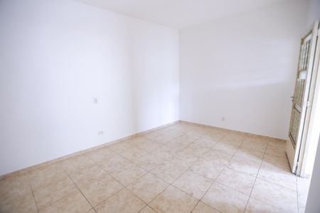 Quarto de casa para alugar com 1 quarto, 50m² em Vila Francos, São Paulo