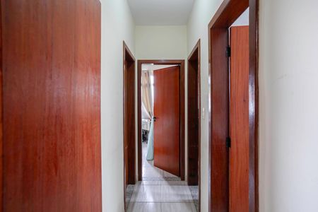 Corredor de apartamento à venda com 3 quartos, 80m² em Alto Caiçaras, Belo Horizonte