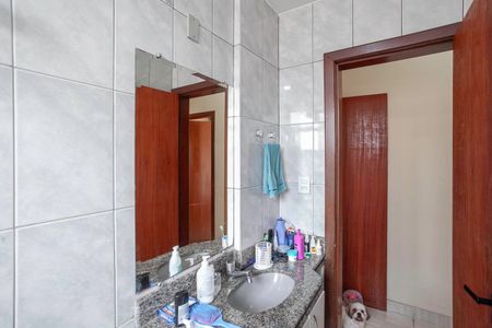 Apartamento à venda com 80m², 3 quartos e 1 vaga Apartamento à venda com 80m², 3 quartos e 1 vagaBanheiro social