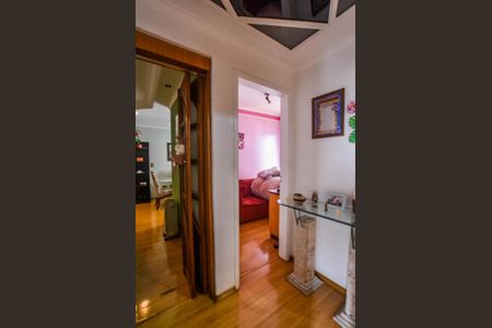 Corredor de apartamento à venda com 3 quartos, 80m² em Vila Apiai, Santo André
