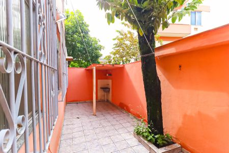 Casa para alugar com 55m², 2 quartos e 1 vagaÁrea de Serviço