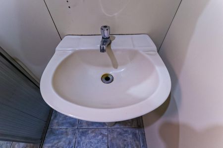 Casa para alugar com 55m², 2 quartos e 1 vagaBanheiro