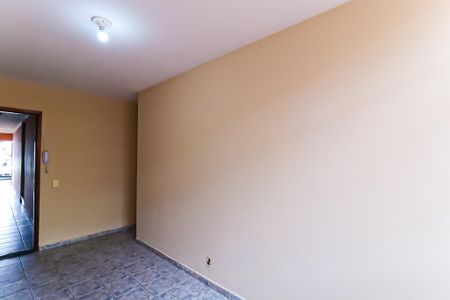 Casa para alugar com 55m², 2 quartos e 1 vagaSala