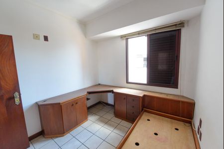 Apartamento para alugar com 3 quartos, 112m² em Centro, Taubaté