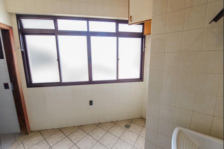 Apartamento para alugar com 112m², 3 quartos e 1 vaga