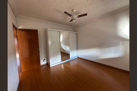 Casa para alugar com 220m², 3 quartos e 2 vagas Casa para alugar com 220m², 3 quartos e 2 vagasQuarto 2