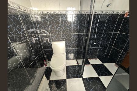 Casa para alugar com 220m², 3 quartos e 2 vagas Casa para alugar com 220m², 3 quartos e 2 vagasBanheiro da Suíte