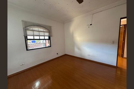 Casa para alugar com 220m², 3 quartos e 2 vagas Casa para alugar com 220m², 3 quartos e 2 vagasQuarto 2