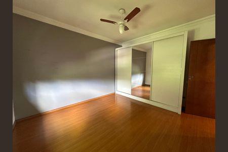 Casa para alugar com 220m², 3 quartos e 2 vagas Casa para alugar com 220m², 3 quartos e 2 vagasQuarto 1