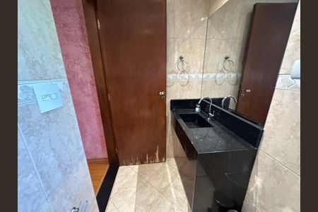 Casa para alugar com 220m², 3 quartos e 2 vagas Casa para alugar com 220m², 3 quartos e 2 vagasBanheiro