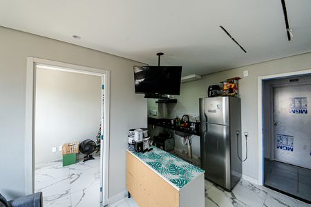 Sala/Cozinha de apartamento para alugar com 2 quartos, 32m² em Parque São Lourenço, São Paulo