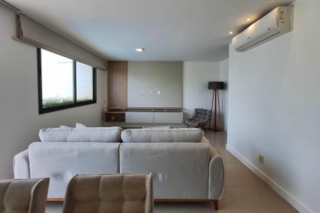 Apartamento para alugar com 250m², 2 quartos e 2 vagasSala