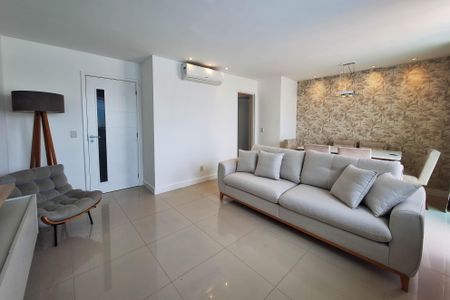 Apartamento para alugar com 250m², 2 quartos e 2 vagasSala