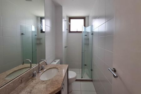 Apartamento para alugar com 250m², 2 quartos e 2 vagasBanheiro da Suíte 1
