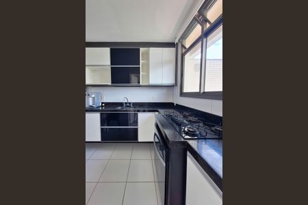 Apartamento para alugar com 250m², 2 quartos e 2 vagasCozinha