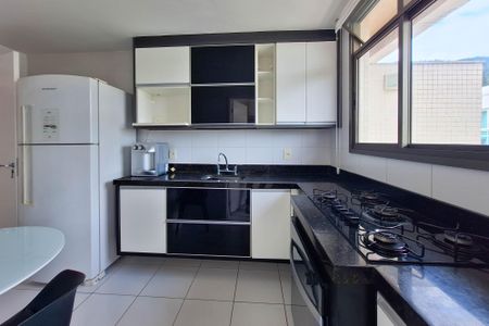 Apartamento para alugar com 250m², 2 quartos e 2 vagasCozinha