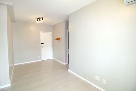 Apartamento à venda com 62m², 2 quartos e 1 vagaSala
